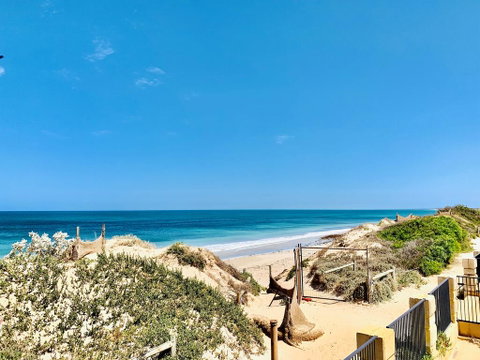 Sunset Beach Holiday Park - Accommodation in Surfers Paradise 1