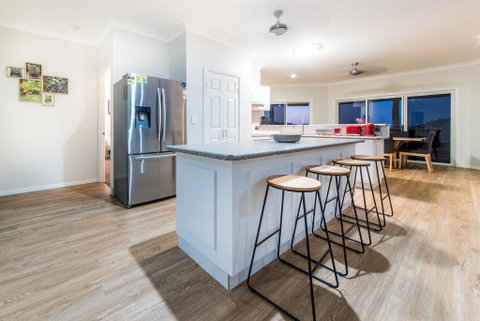 Sunset Escape - Accommodation in Surfers Paradise 3