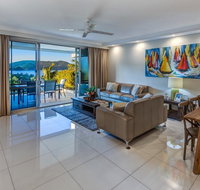 Superior Poinciana 011 on Hamilton Island - Accommodation in Surfers Paradise