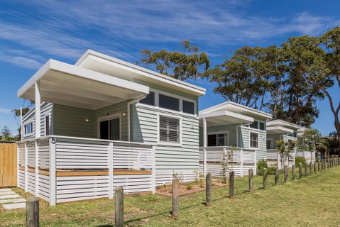 Surfside Cudmirrah Beach - Accommodation in Surfers Paradise 1