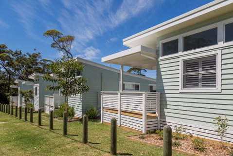 Surfside Cudmirrah Beach - Accommodation in Surfers Paradise 2