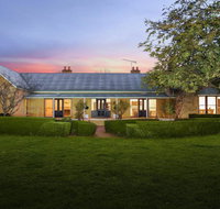 Sutton Downs - renovated country home on 100 acres - Accommodation in Surfers Paradise