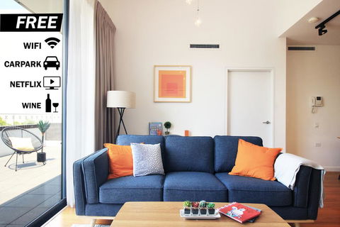 Sydney Central UTS- Stylish 3BR Private Apartment - Accommodation in Surfers Paradise 0