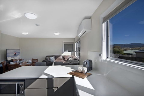 T-Bar On Twynam - Accommodation in Surfers Paradise 0