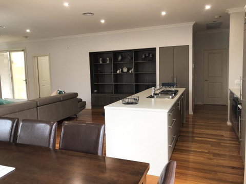 Taboga, 3 Bedroom, 3 Bathroom Villia - Accommodation in Surfers Paradise 3