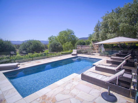 Talits Vineyard Estate - Accommodation in Surfers Paradise 3