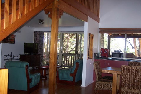 Tall Timbers At Youngs - Accommodation in Surfers Paradise 2