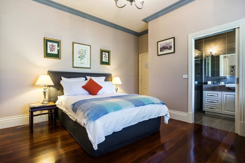 Tallawarra Homestead - Accommodation in Surfers Paradise 0