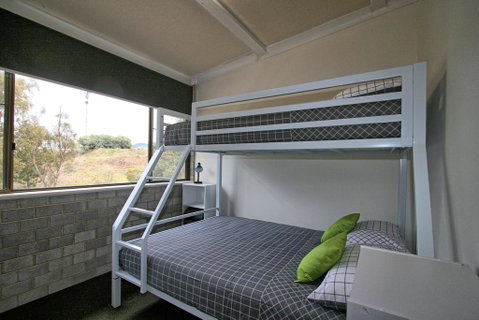 Tanderra 18/28 Park Road - Accommodation in Surfers Paradise 2