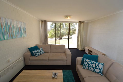 Tanderra 2 - Accommodation in Surfers Paradise 3
