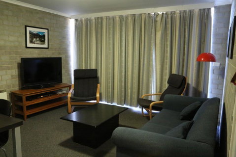 Tanderra 4 - Accommodation in Surfers Paradise 3