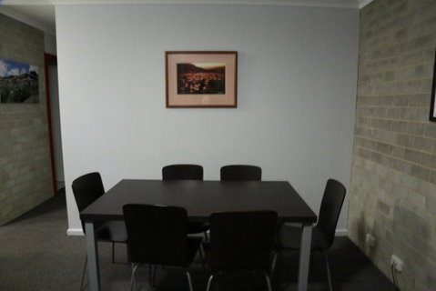 Tanderra 4 - Accommodation in Surfers Paradise 2