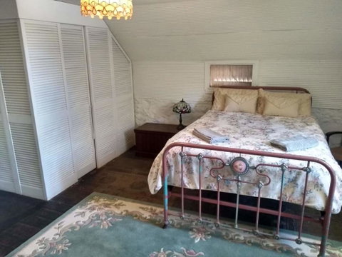 Tanilba House - Accommodation in Surfers Paradise 3