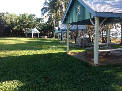 Tannum Sands Hotel / Motel - Accommodation in Surfers Paradise 0