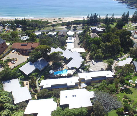 Tathra Beach House Holiday Apartments - Accommodation in Surfers Paradise 0