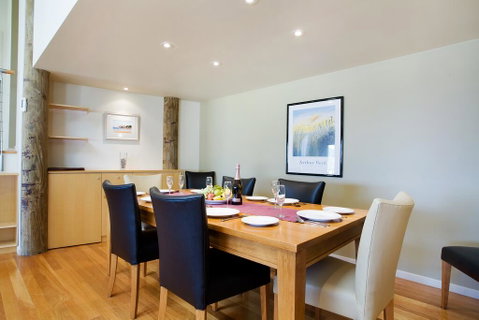 Tathra Beach House Holiday Apartments - Accommodation in Surfers Paradise 2