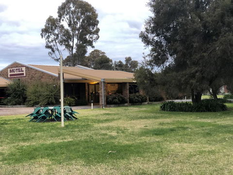 Tatura Country Motel - Accommodation in Surfers Paradise 0