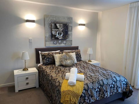 TERRACE LUX FULLY AIR 2 CAR FREE NETFLIX WIFI WINE - Accommodation in Surfers Paradise 1