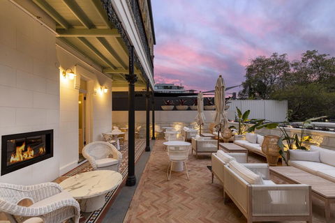 The Albert Mosman - Accommodation in Surfers Paradise 3