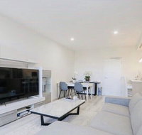 The Beach Pad - Accommodation in Surfers Paradise