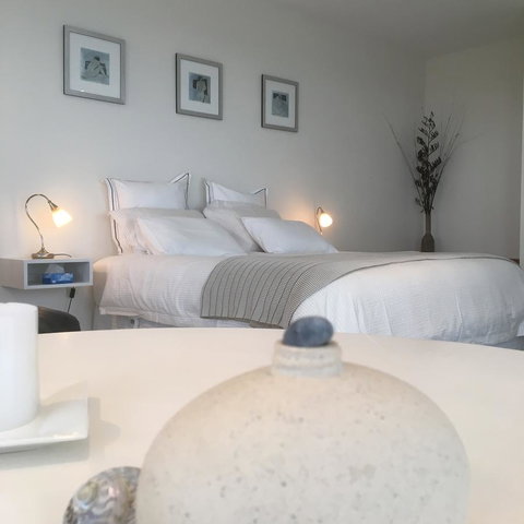 Saltwater - Absolute Oceanfront, Hot Tubs, Sauna, Fire Pits - Accommodation in Surfers Paradise 34