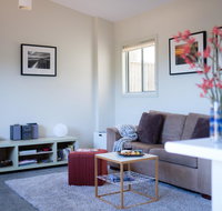 Hazards Escape - Accommodation in Surfers Paradise