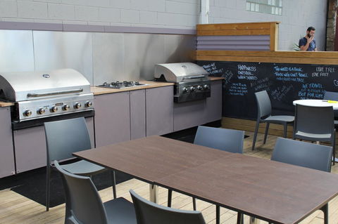 The Nook Backpackers - Accommodation in Surfers Paradise 43