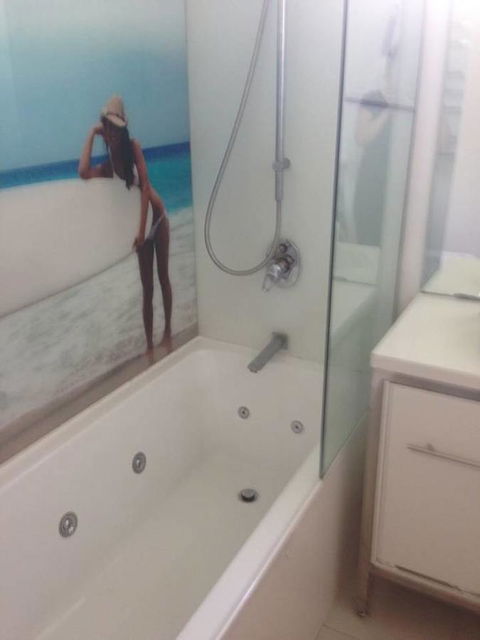 Hobart Colonial Apartment - Accommodation in Surfers Paradise 1