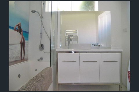 Hobart Colonial Apartment - Accommodation in Surfers Paradise 2