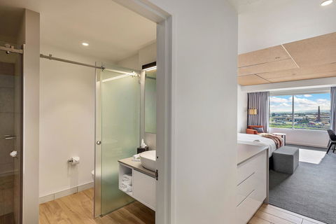 Peppers Silo - Accommodation in Surfers Paradise 24