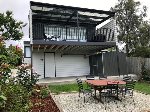 Omaroo House - Panoramic Water Views - Accommodation in Surfers Paradise 31