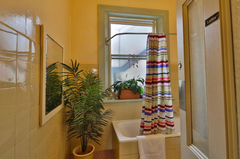 Astor Private Hotel - Accommodation in Surfers Paradise 12