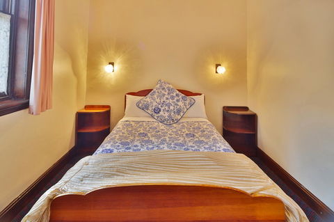 Astor Private Hotel - Accommodation in Surfers Paradise 7
