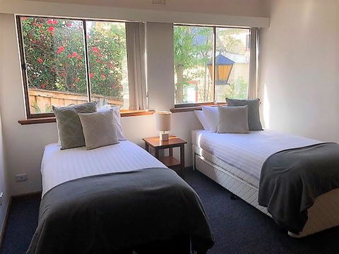 My Hobart Stay - Holiday Rentals - Accommodation in Surfers Paradise 10