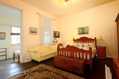 Edinburgh Gallery Bed & Breakfast - Accommodation in Surfers Paradise 34