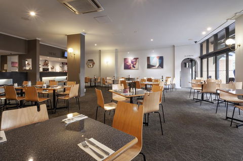 Black Buffalo - Accommodation in Surfers Paradise 19