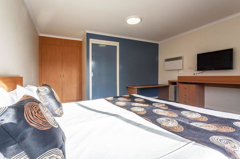 Black Buffalo - Accommodation in Surfers Paradise 3