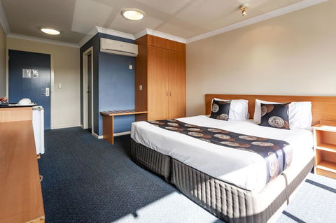 Black Buffalo - Accommodation in Surfers Paradise 10