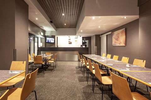 Black Buffalo - Accommodation in Surfers Paradise 18
