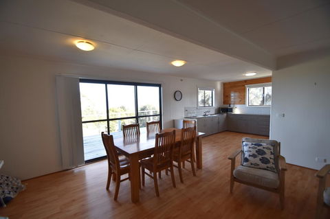 Waders - Accommodation in Surfers Paradise 13