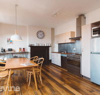 Devine Stays - Westside Apartment on Elizabeth - Accommodation in Surfers Paradise