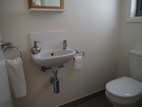 GRANITE BEACH HOUSE @ Bay Of Fires - Accommodation in Surfers Paradise 13