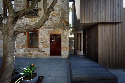 Blue Magnolia - Accommodation in Surfers Paradise 0