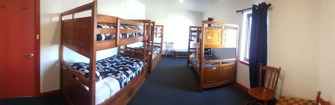 Little Nee's - Accommodation in Surfers Paradise 1