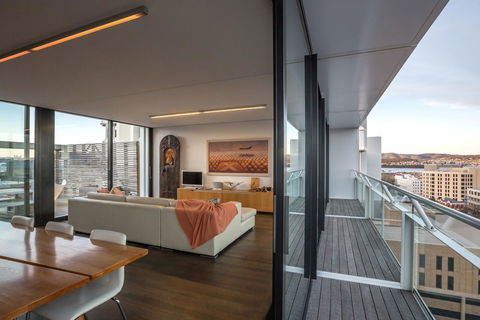 Avalon City Retreat - Accommodation in Surfers Paradise 4
