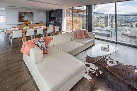 Avalon City Retreat - Accommodation in Surfers Paradise 2