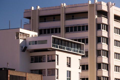 Avalon City Retreat - Accommodation in Surfers Paradise 1