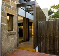 Stone Flower - Accommodation in Surfers Paradise