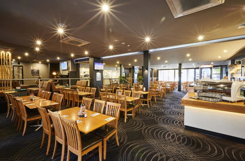 Mornington Hotel - Accommodation in Surfers Paradise 11