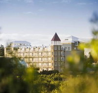 Deep Blue Hotel  Hot Springs - Accommodation in Surfers Paradise